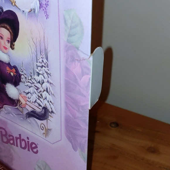1996 Holiday Traditions Barbie - Picture 8 of 9